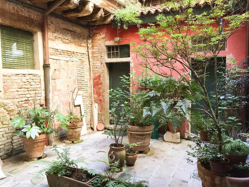 Апартаменты Casa Albrizzi Венеция